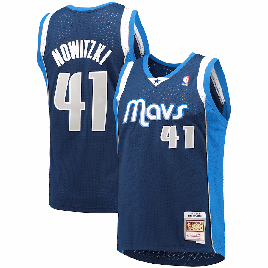 Men's Dallas Mavericks Dirk Nowitzki Mitchell & Ness Navy Hardwood Classics Swingman Jersey